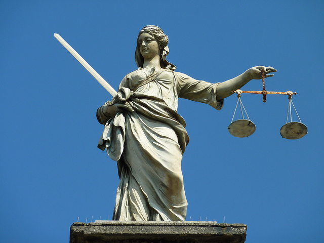 Hawaii Supreme Court vacates arbitrator award